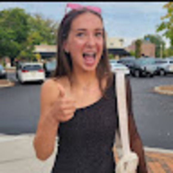 Meet your Posher, Ella - Picture 1 of 1